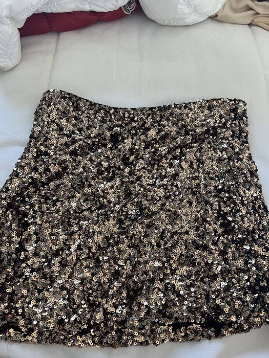 Saias Semi usadas de festa Zara 20 euros cada