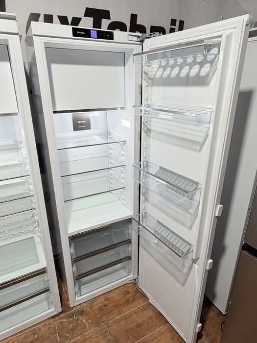 Холодильник Miele , під забудову: 39 500 грн. - Холодильники Луцк