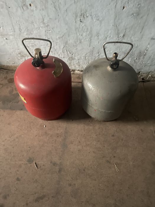 Dwie puste butle 3kg  turystyczne