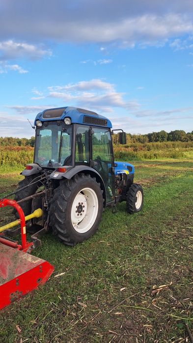 New holland tn95va sadowniczy sadownik