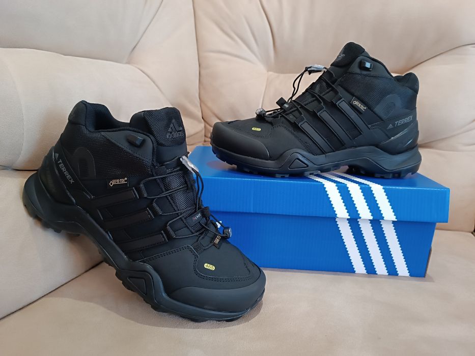Чоловічі зимові кросівки Adidas Terrex ax2