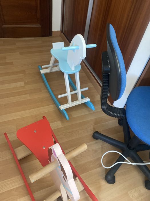 Cabalo se madeira infantil