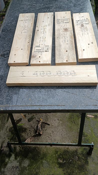 Tábuas com várias medidas