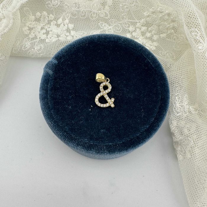 Złota Zawieszka 333 Znak Ampersand & z Cyrkoniami 0.70G | Odnowiona