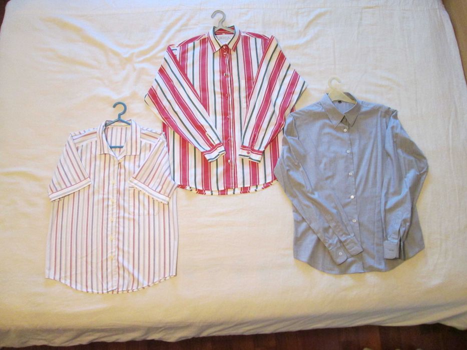 Roupa de Mulher - 15 Camisas / Blusas