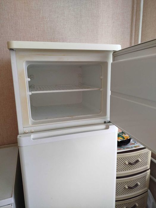 Холодильник б/у Zanussi в НЕ рабочем состоянии
