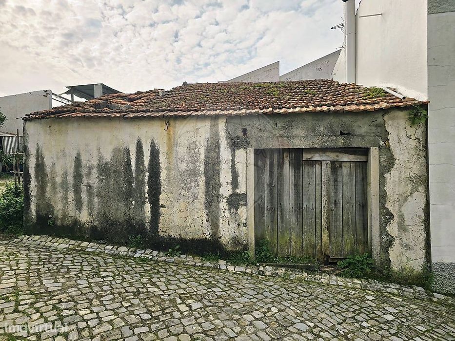 Moradia T0 para venda