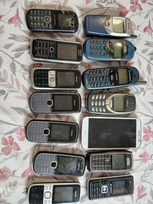 Vendo telemóveis antigos