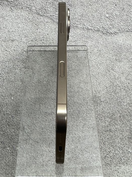 Apple iPhone 16 Pro Max 512Gb Desert Titanium Gold Neverlock АКБ 90%