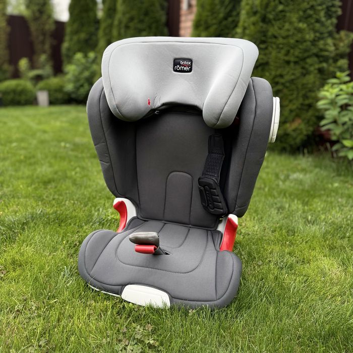 Оригінальне автокрісло Britax-Romer KidFix 2 Isofix