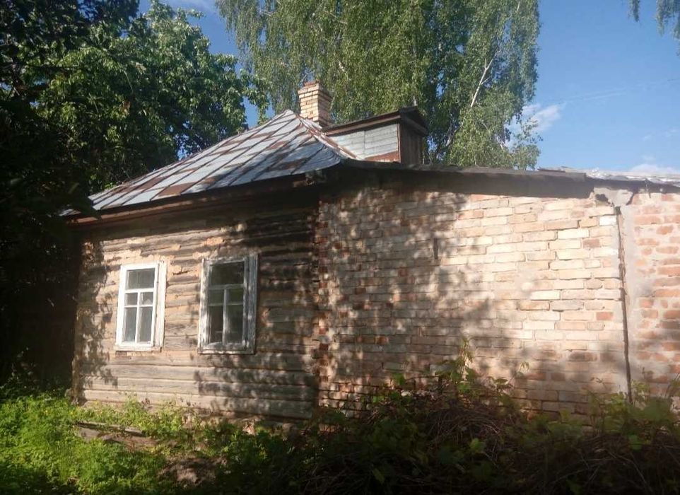 Продається будинок. Район школа iнтернат.