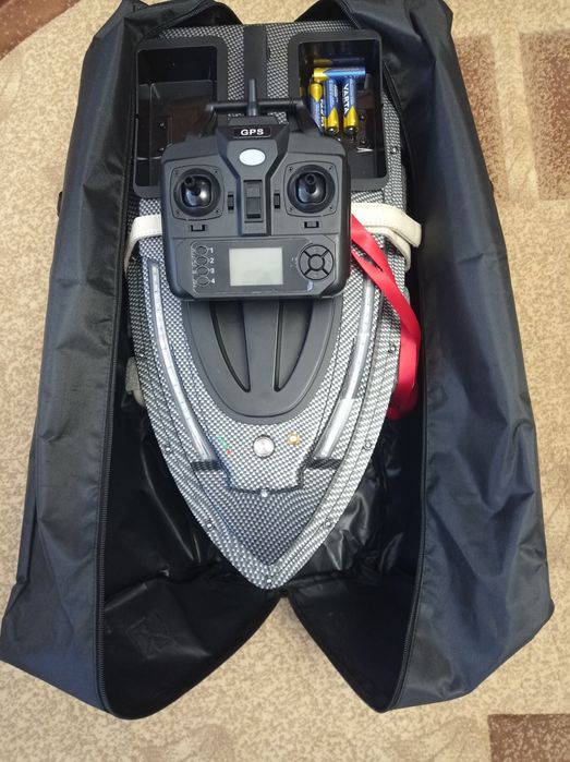 карповий кораблик FLYTEG V - 900 GPS