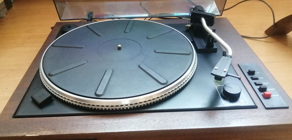 Gramofon Bernard