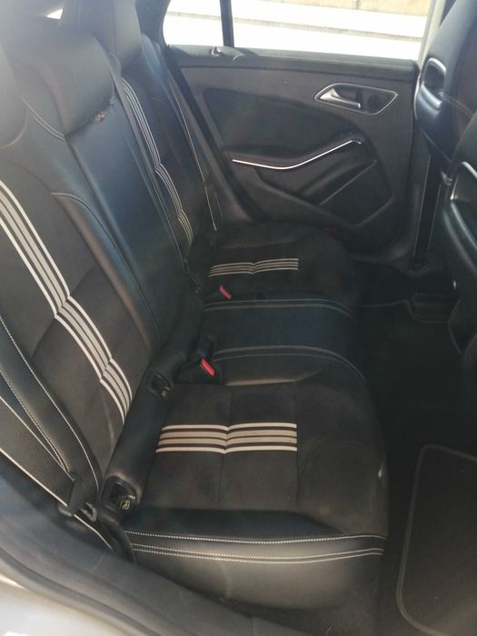 Mercedes CLA 180 Chooting Break AMG line
