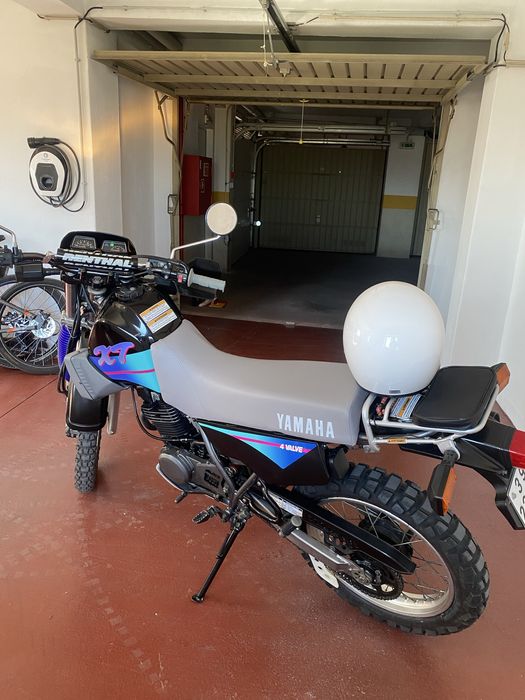 Mota Yamaha XT 350 A2