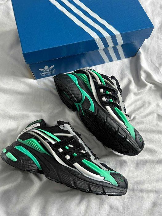 Кросівки Adidas Adistar Jellyfish x Pharrell Williams premium