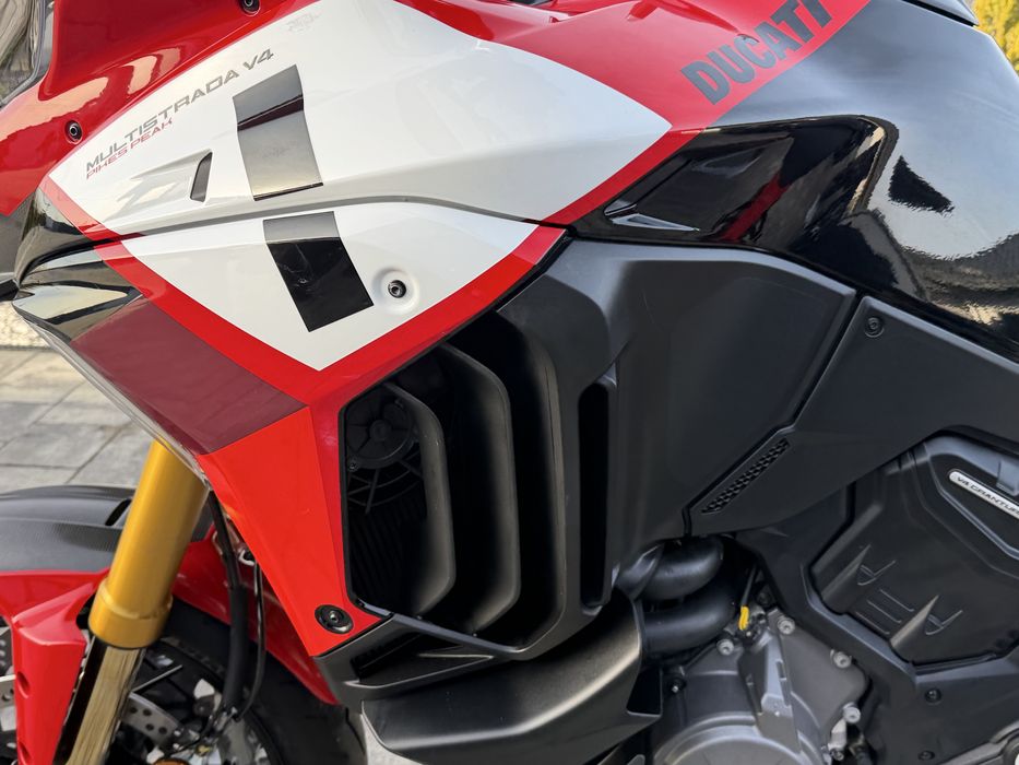 Ducati multistrada v4 pikes peak
