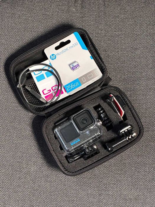 Екшн-камера GoPro Hero 12 з флешкою на 256 гб
