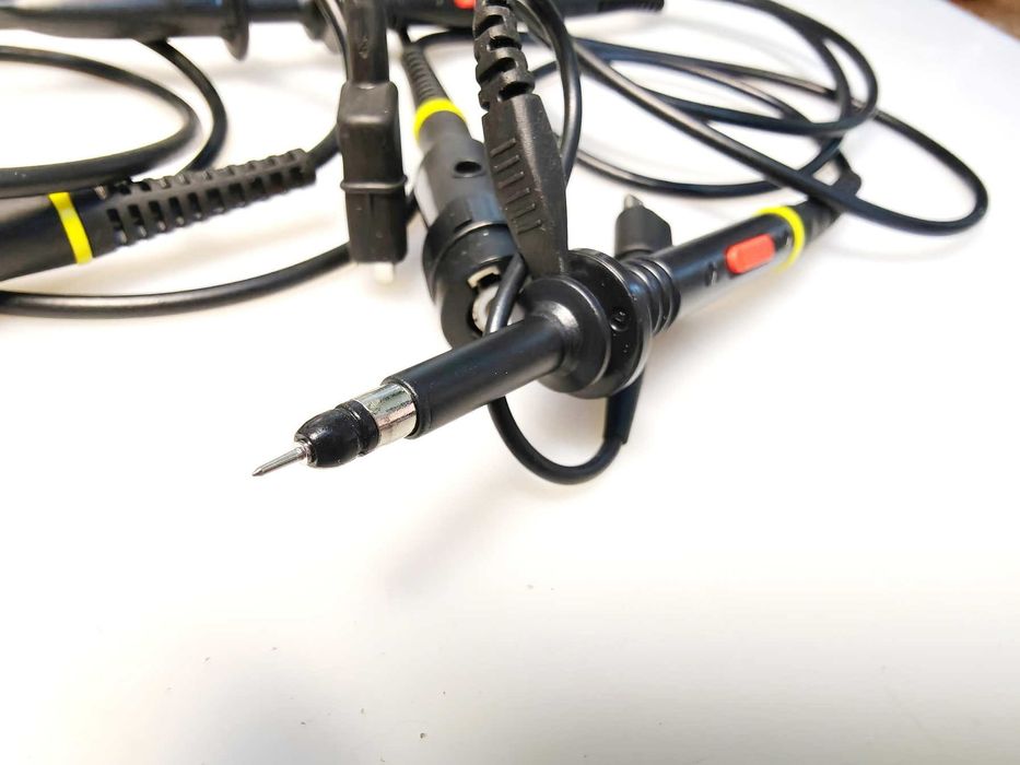 Щуп зонд P2200 200МГц для осциллографа с делителем 1x:10x, 600В