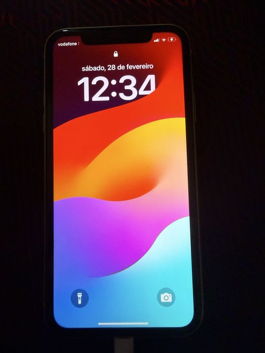 Iphone 11 amarelo como novo