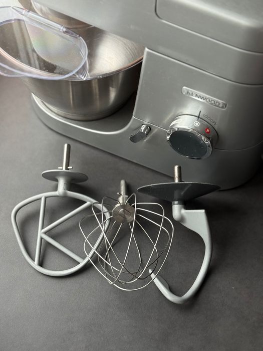 Rezerwacja/ Mikser stojący / robot planetarny Kenwood plus gadżety