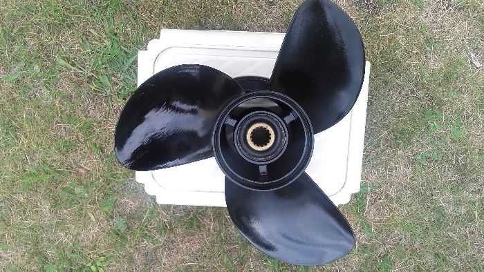 Śruba napędowa motorówki ,łodzi