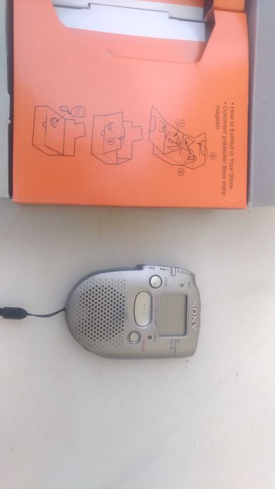 Sony ICD-35 Voice Recorder in Good Condition (Professional or Collector's Item)64552832196995123