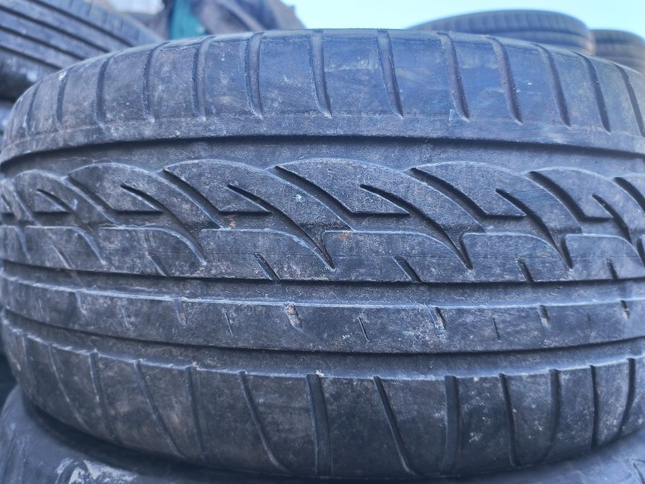 235/45R17 Firestone