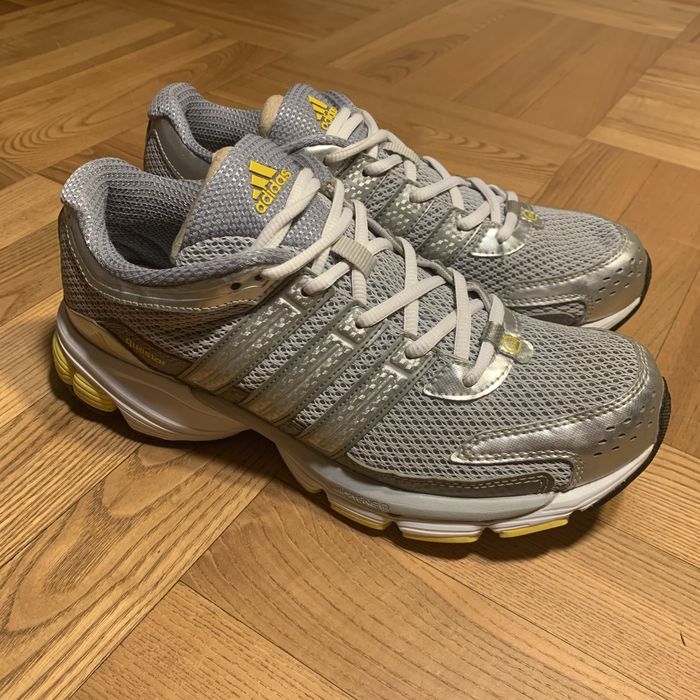 Buty damskie biegowe Adidas Performance Questar Cushion 40 2/3