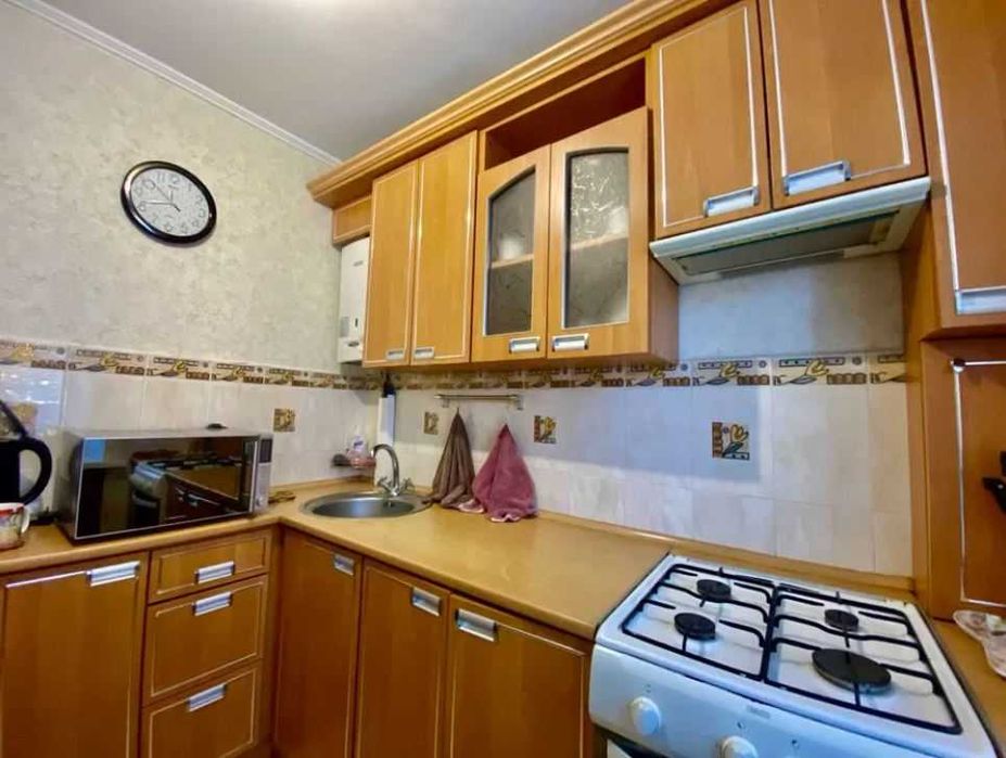 2к квартира з Ремонтом в Самому Центрі, 2й поверх, 47м2