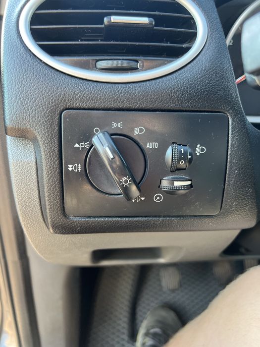 Ford focus 2 (FL)