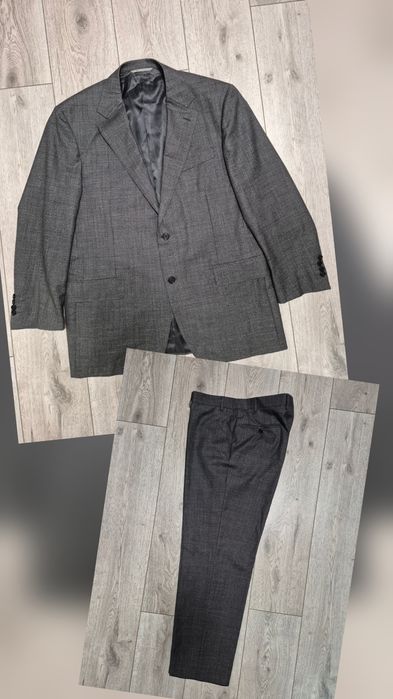Чоловічий костюм Canali