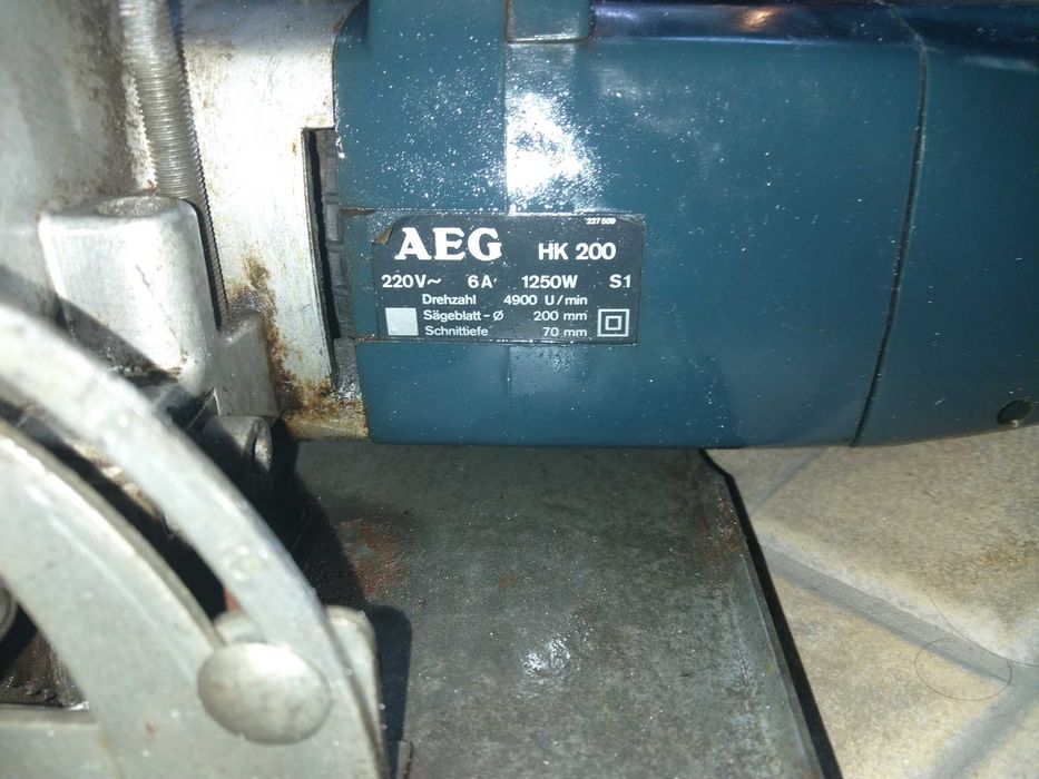 Serra Circular Mão AEG HK200