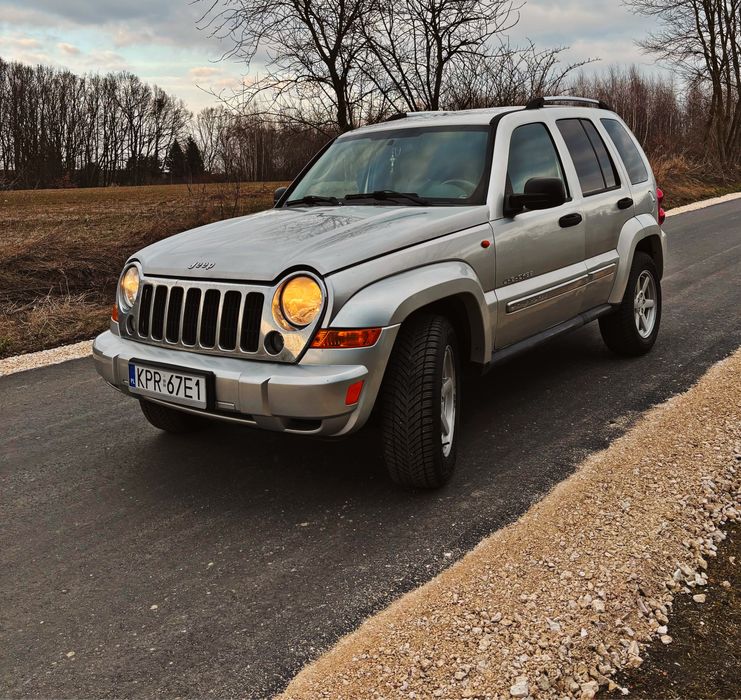 Jeep Cherokee KJ 2.8 CRD