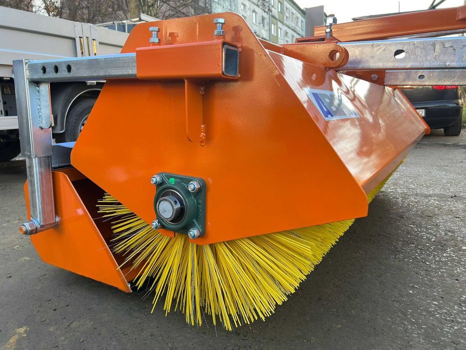 ZAMIATARKA POLSKIEJ PRODUKCJI na tuz / wózka widłowego / euroramkę