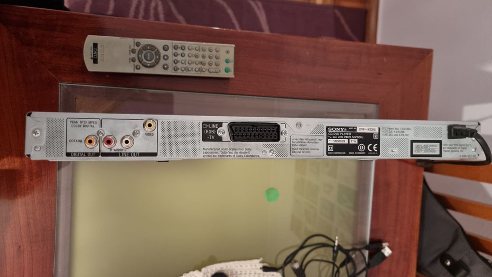 DVD Sony NS355 com comando de origem