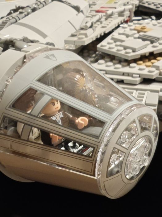 LEGO Star Wars UCS Millennium Falcon 75192 / Caixa + Manual + Oferta de Expositor Acrílico / Ler descrição