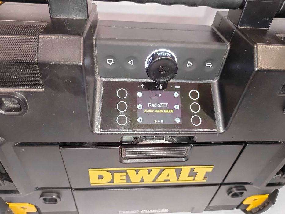 radio dewalt 40 wat rms