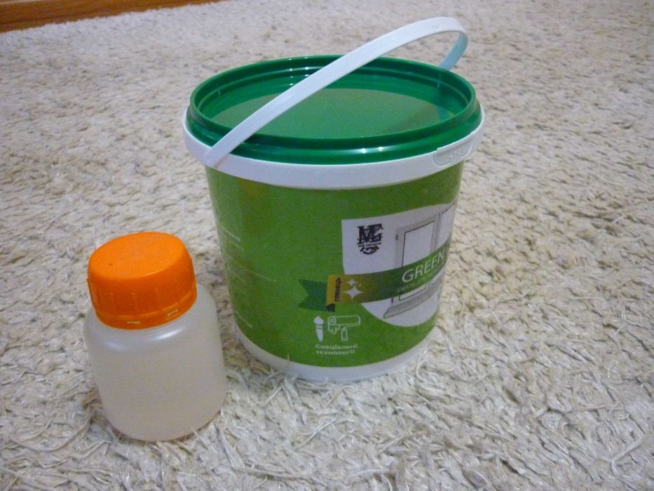 Фарба акрилова для підвіконня пластикового та бетонного, двакомпонента