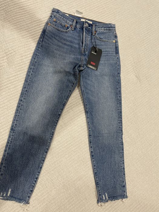 Джинси жіночі Armani, Levi’s