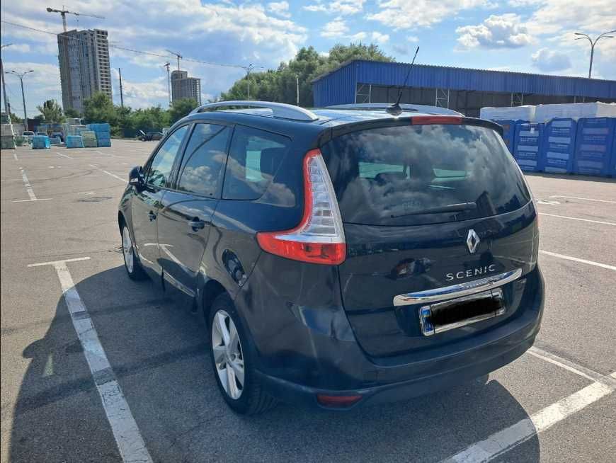 Renault Grand Scenic 2013