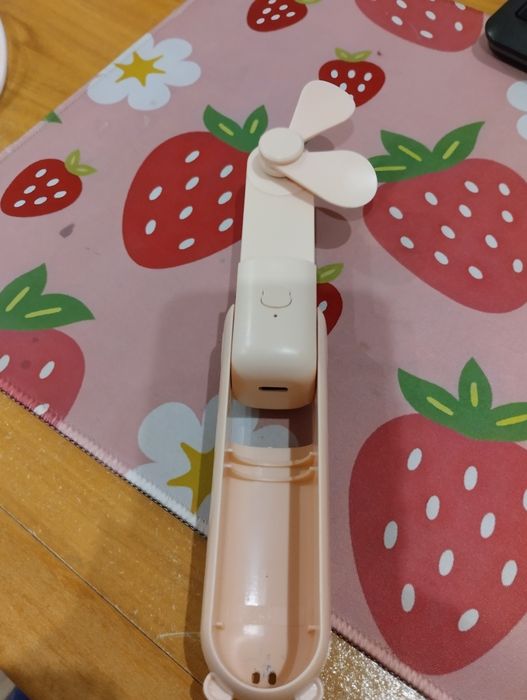 Mini ventoinha USB. Portátil. Nova.