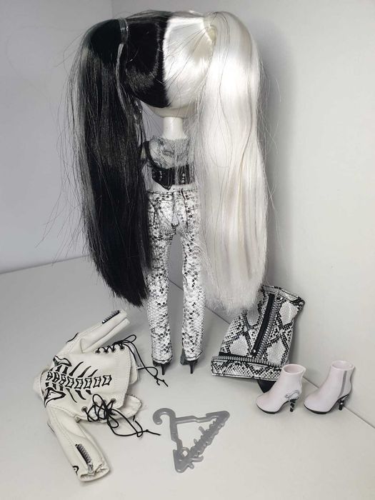 Lalka rainbow High shadow Heather Grayson