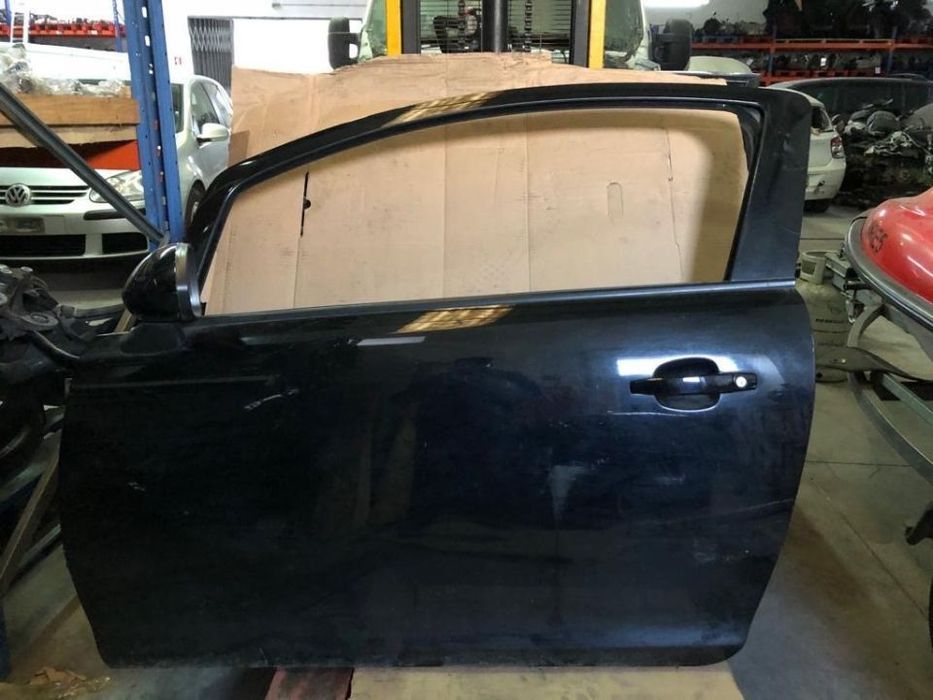 Porta frente esquerda opel corsa D 3Portas