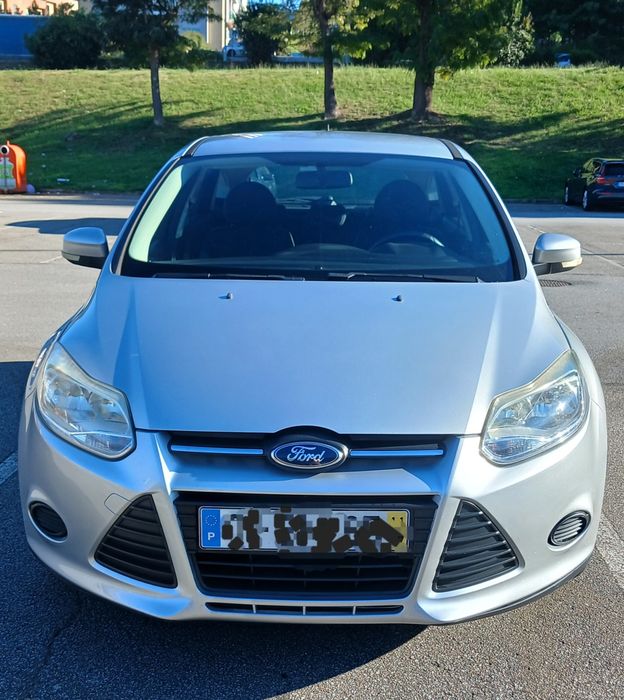 Vendo FORD FOCUS 1.6 TDCI muito estimado