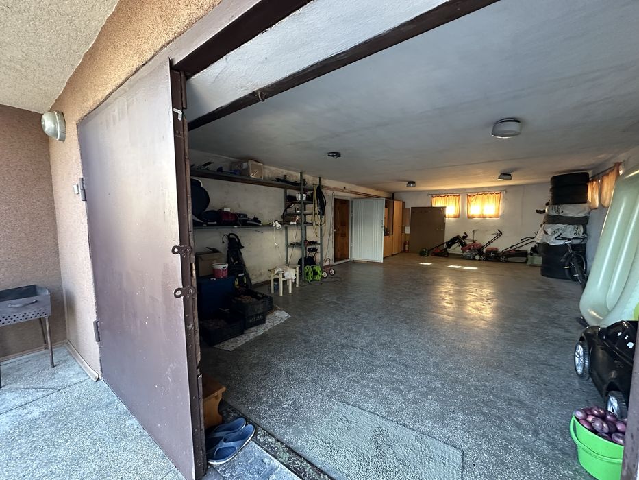 Терміновий продаж будинок з ремонтом все залишається ,ділянка 20 сотих