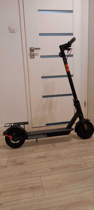 hulajnoga elektr.  xiaomi mi 365 + bagażnik. Użyta mniej niż 10 razy!