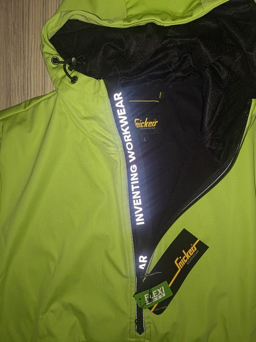 L 8400 Snickers Softshell Bluza robocza  z kapturem windstopper