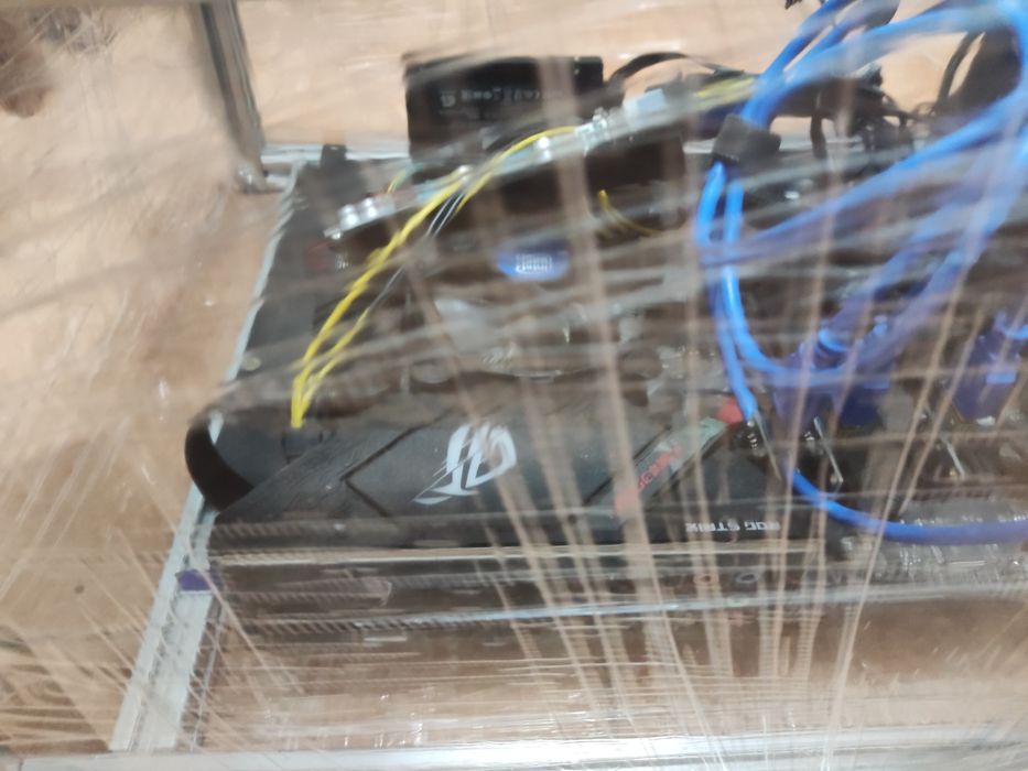 Mining Rig426380642673633282