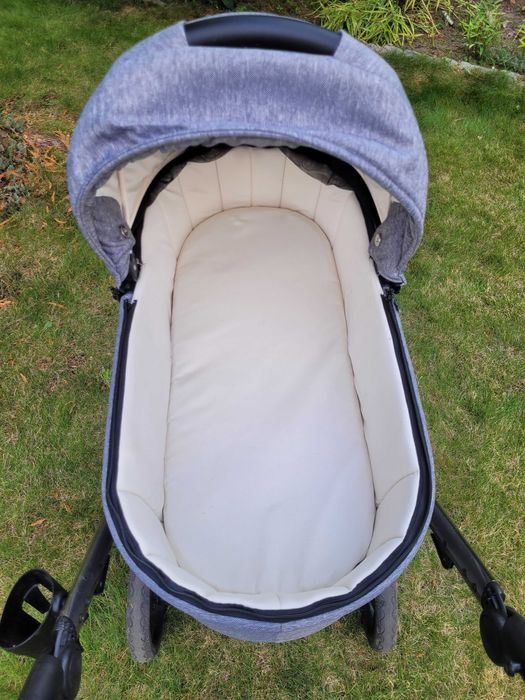 Wózek dziecięcy Invictus V-PLUS